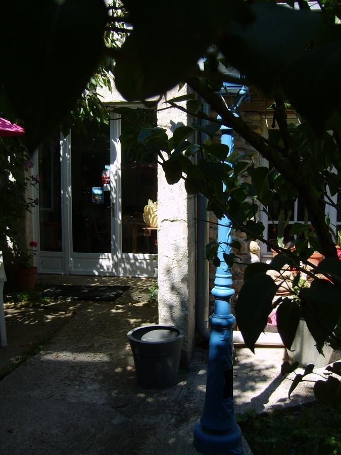 La Ferme De Thoudiere Hotel Saint-Etienne-de-Saint-Geoirs Exterior photo